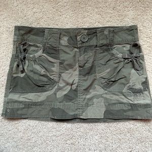 Abercrombie Vintage Camouflage Cargo Skirt